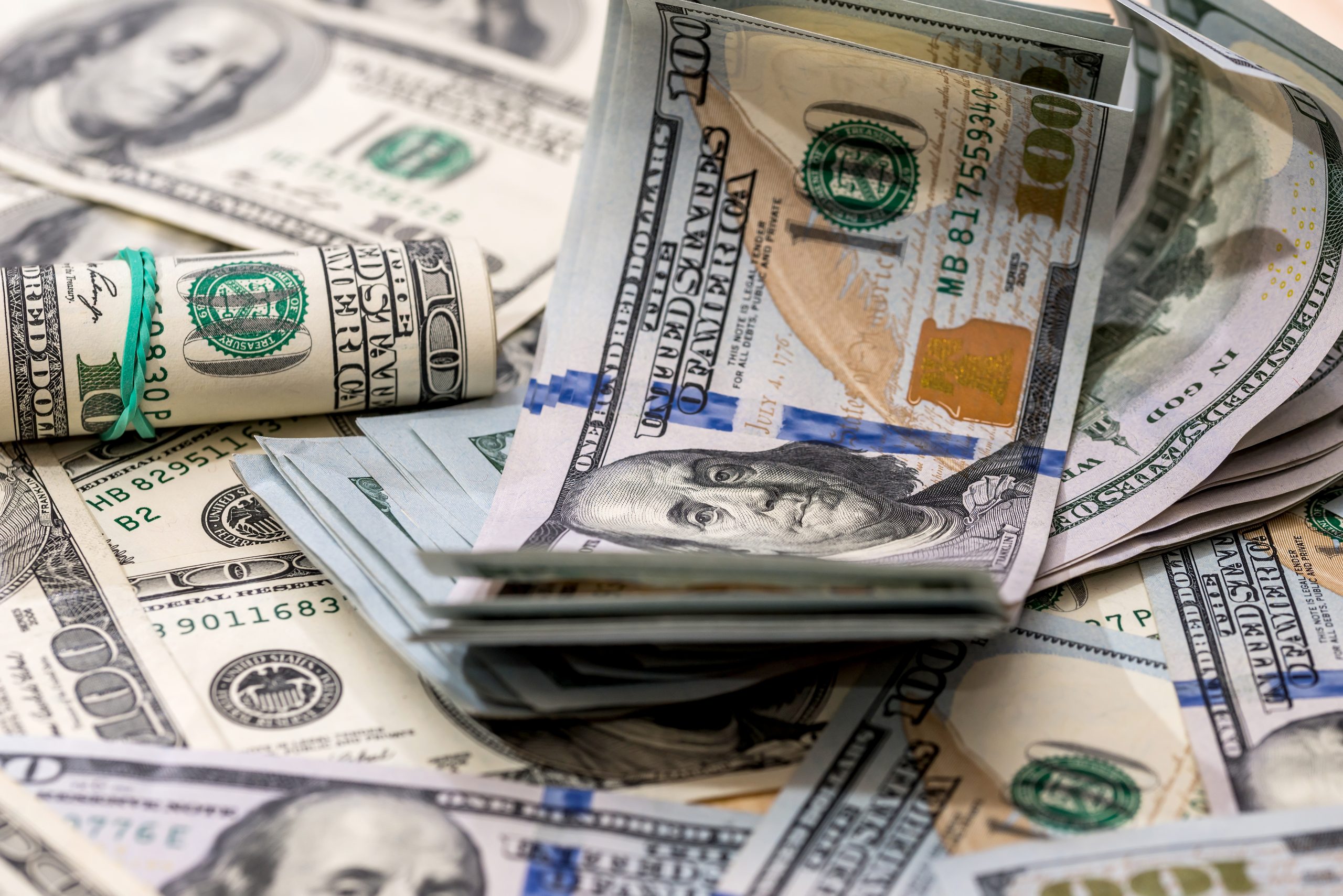 CILI ESHTE SPORTI ME I BUKUR intelligence overview