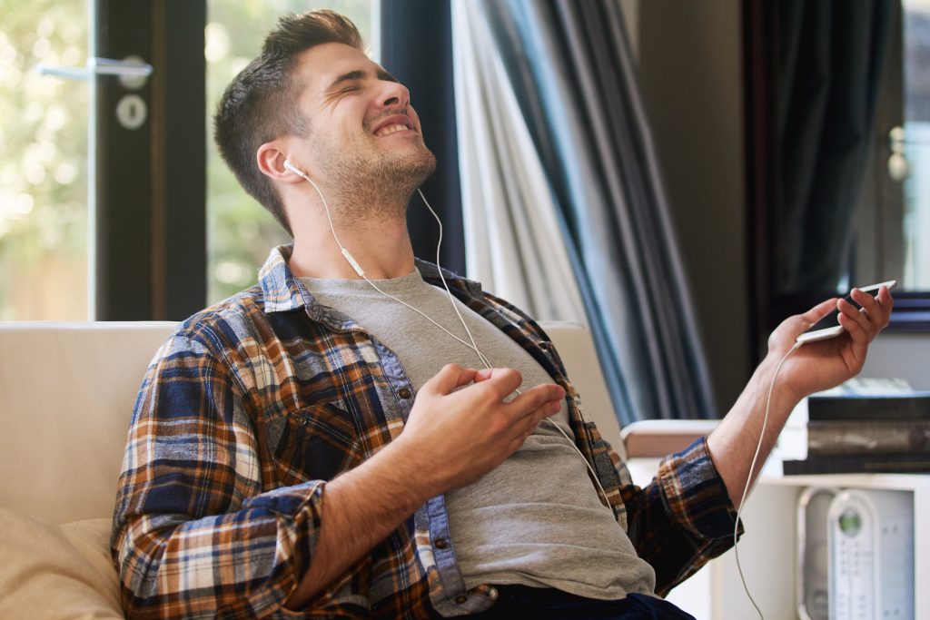 Playlistat e tua nuk janë më trendy kur arrin 33 vjeç.